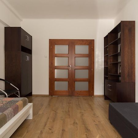 Apartment Anna Bratislava Eksteriør billede